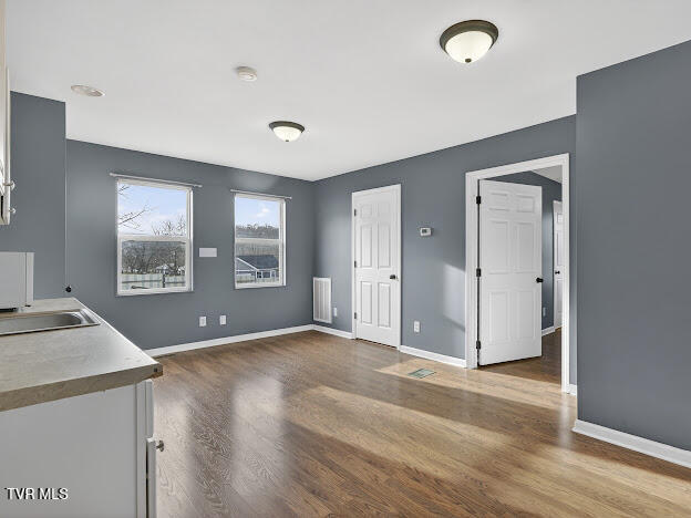 2701 Broad Street Bristol, TN 37620 - Photo 27 of 45 IMG_5726