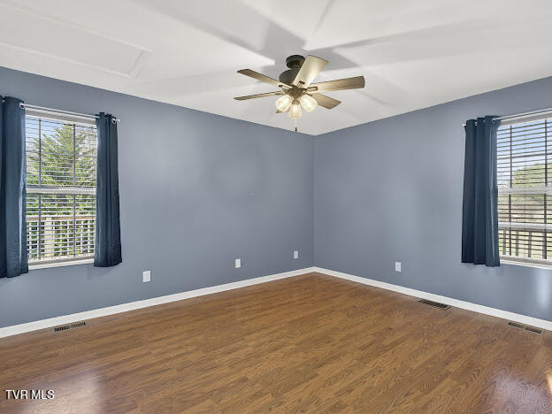 2701 Broad Street Bristol, TN 37620 - Photo 28 of 45 IMG_5727