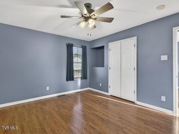 2701 Broad Street Bristol, TN 37620 - Photo 29 of 45 IMG_5728