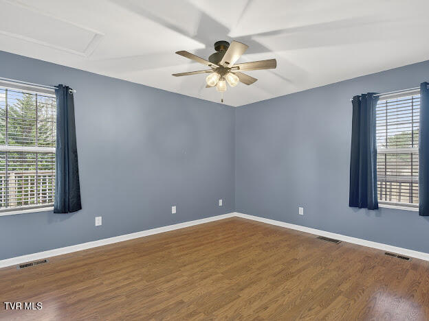 2701 Broad Street Bristol, TN 37620 - Photo 31 of 45 IMG_5740