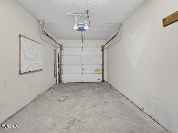 2701 Broad Street Bristol, TN 37620 - Photo 34 of 45 IMG_5719