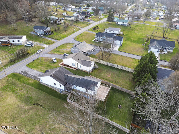 2701 Broad Street Bristol, TN 37620 - Photo 6 of 45 IMG_5702