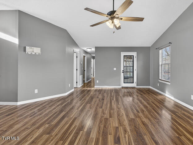 2701 Broad Street Bristol, TN 37620 - Photo 8 of 45 IMG_5715