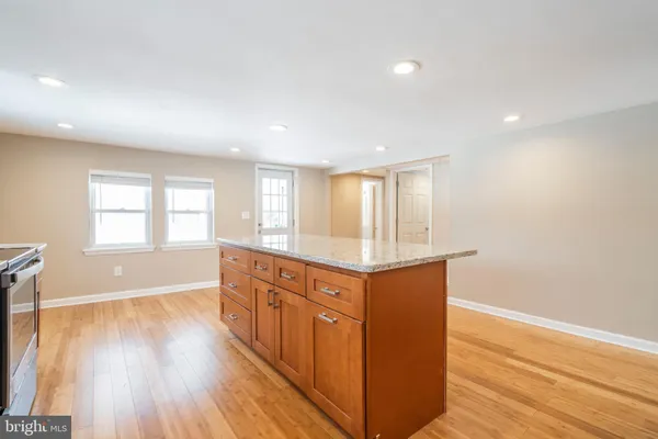 $3,300 | 329 Hillcrest Avenue, Conshohocken, PA 19428