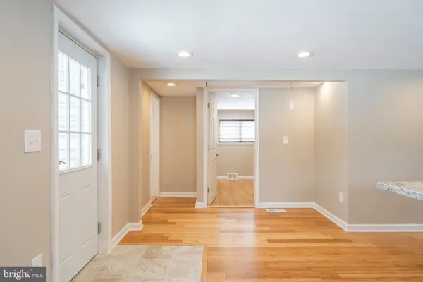 $3,300 | 329 Hillcrest Avenue, Conshohocken, PA 19428