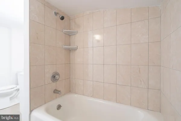 $3,300 | 329 Hillcrest Avenue, Conshohocken, PA 19428