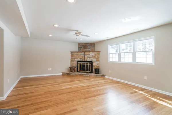 $3,300 | 329 Hillcrest Avenue, Conshohocken, PA 19428