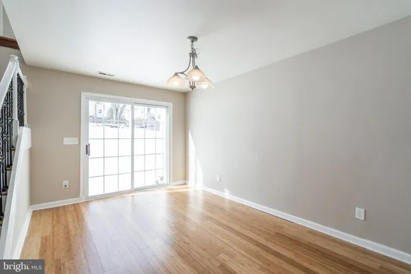 $3,300 | 329 Hillcrest Avenue, Conshohocken, PA 19428