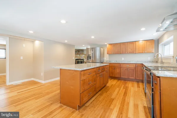 $3,300 | 329 Hillcrest Avenue, Conshohocken, PA 19428