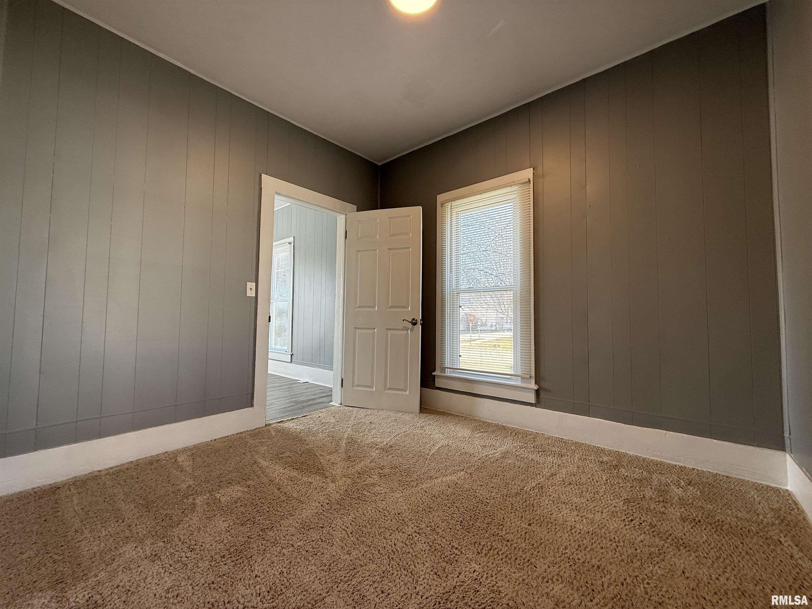 902 East Pierce Street Macomb, IL 61455 - Photo 9 of 21