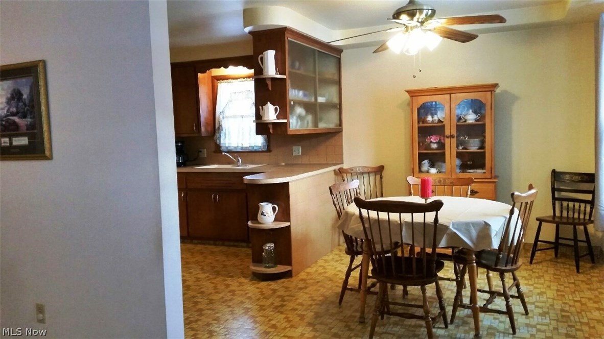 13271 McCracken Road Cleveland, OH 44125 - Photo 5 of 24 Wide open concept in a 50's ranch! It's really a great feature in this home!