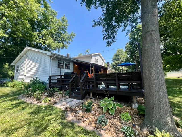 $239,900 | 17 Park Drive, Villa Grove, IL 61956