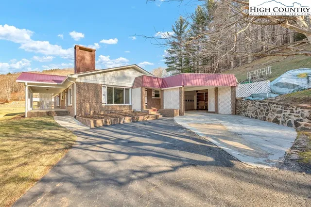 $555,000 | 2578 Meat Camp Road, Todd, NC 28684