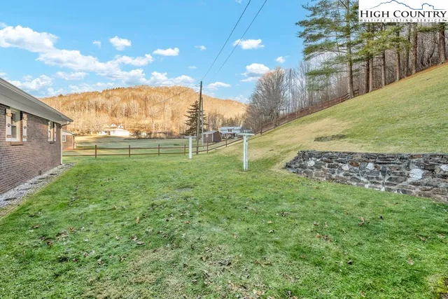 $555,000 | 2578 Meat Camp Road, Todd, NC 28684