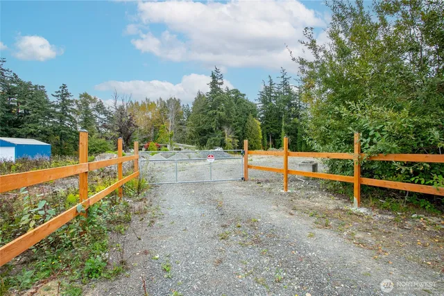 $1,100,000 | 4154 Pacific Highway, Bellingham, WA 98226