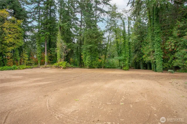 a view of an outdoor space with city view