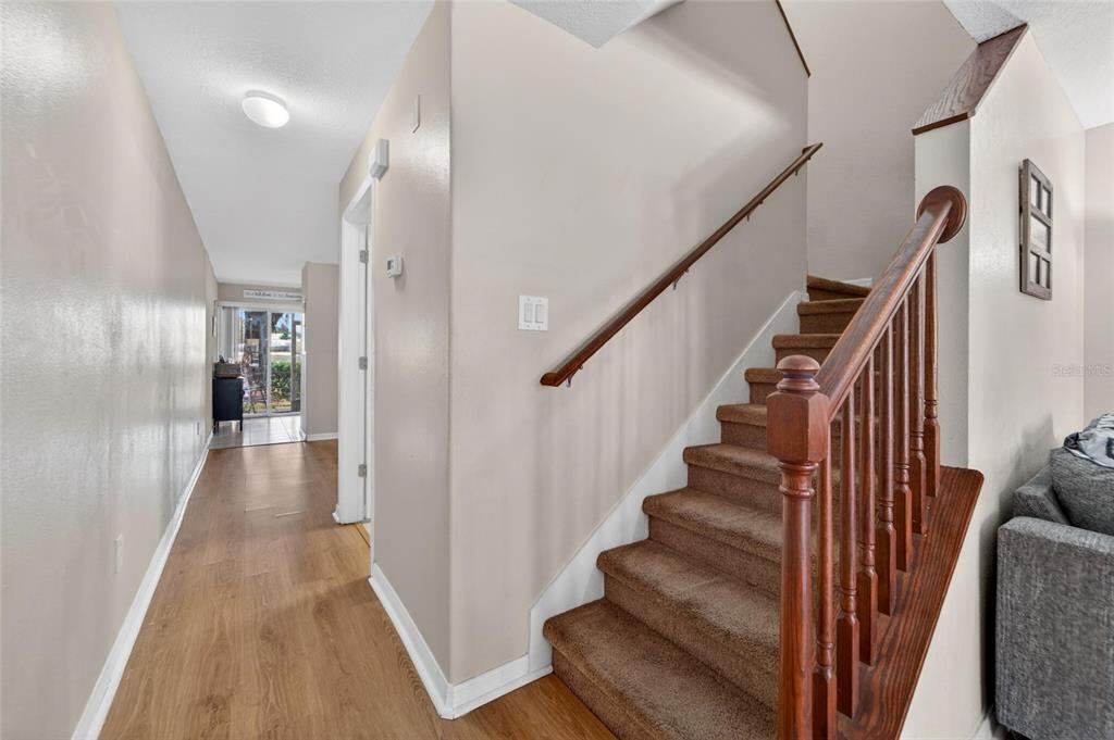 37604 Aaralyn Road Zephyrhills, FL 33542 - Photo 6 of 40 Gallery Image 6