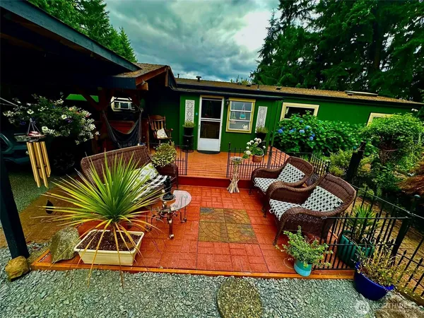 $585,000 | 16119 254th St Court East, Graham, WA 98338