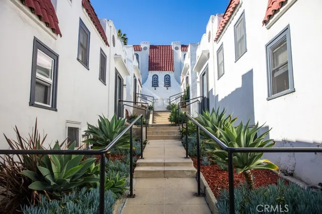 $1,950,000 | 907 Glendale Boulevard, Los Angeles, CA 90026