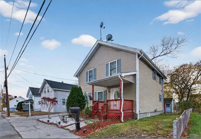$459,000 | 8 Arnold Avenue, Lincoln, RI 02865