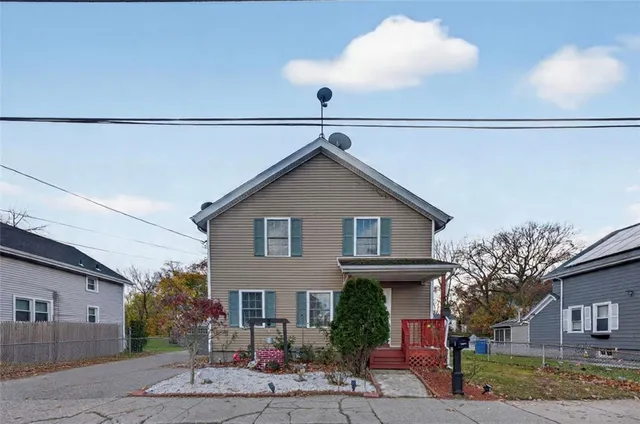 $459,000 | 8 Arnold Avenue, Lincoln, RI 02865