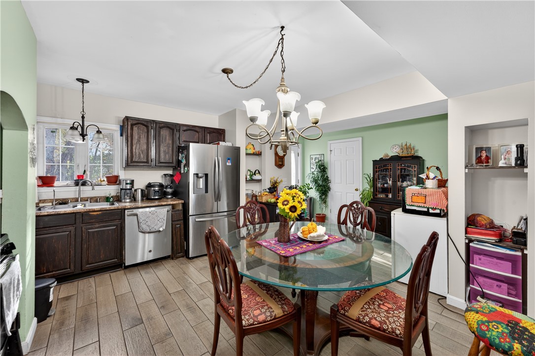 8 Arnold Avenue Lincoln, RI 02865 - Photo 5 of 15