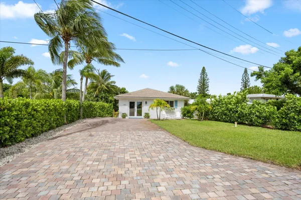 $6,500 | 801 Hibiscus Avenue, Juno Beach, FL 33408