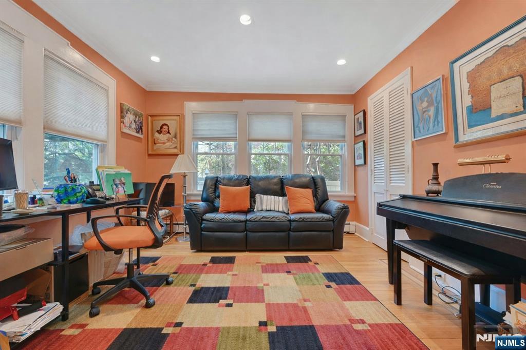 1334 Pennington Road Teaneck, NJ 07666 - Photo 17 of 36