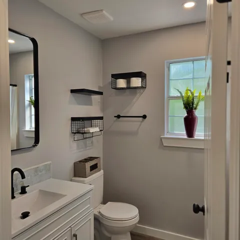 $219,000 | 292 North Avenue East, Crestview, FL 32536