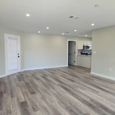 $219,000 | 292 North Avenue East, Crestview, FL 32536