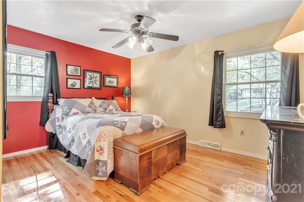 32 St Andrews Road Arden, NC 28704 - Photo 17 of 34 Gallery Image 17