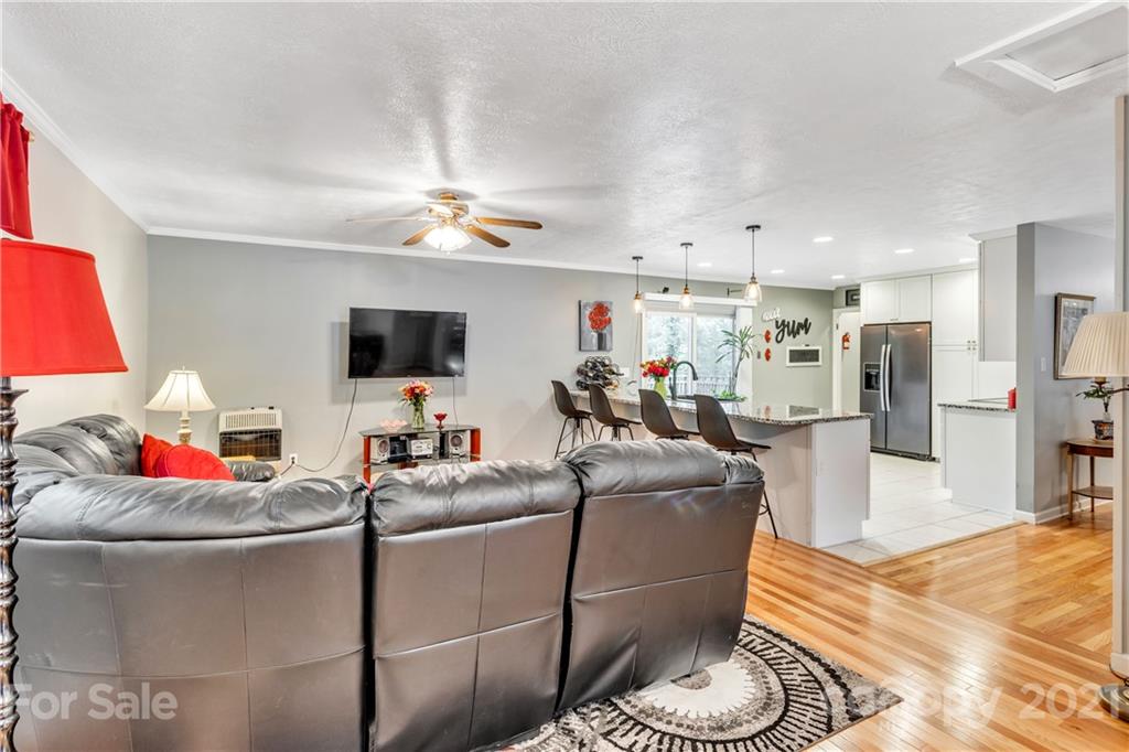 32 St Andrews Road Arden, NC 28704 - Photo 5 of 34 Gallery Image 5