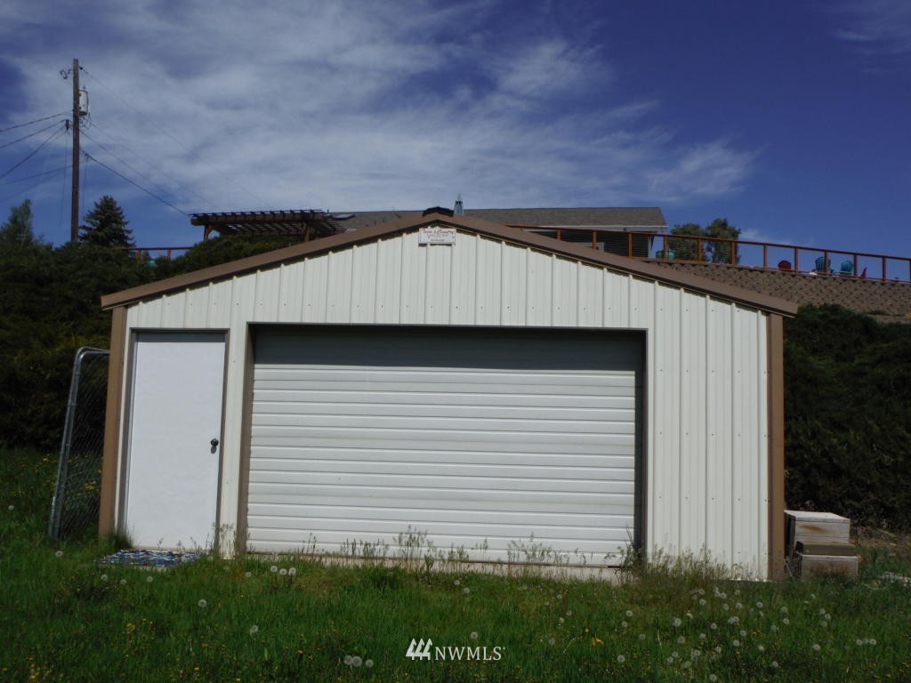 8211 Riverview Road Peshastin, WA 98847 - Photo 7 of 11 Gallery Image 7