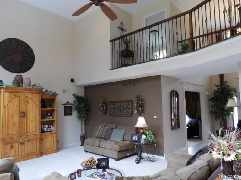 27609 King Road Romulus, MI 48174 - Photo 24 of 67 100_2660.jpg