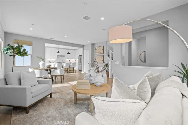 $1,599,950 | 152 Newburry, Irvine, CA 92618