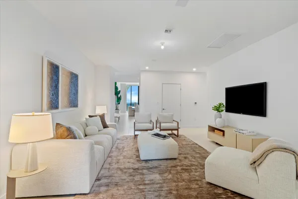 $25,000 | 900 North Ocean Boulevard, Unit UPH03, Pompano Beach, FL 33062