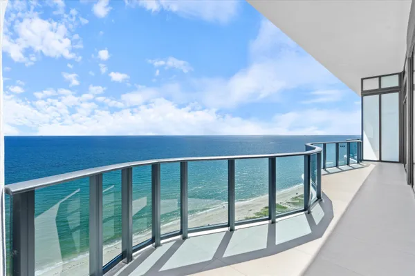 $25,000 | 900 North Ocean Boulevard, Unit UPH03, Pompano Beach, FL 33062
