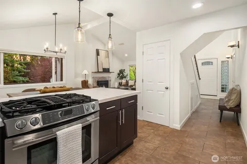 $1,750,000 | 9004 Northeast 170th Street, Kenmore, WA 98028