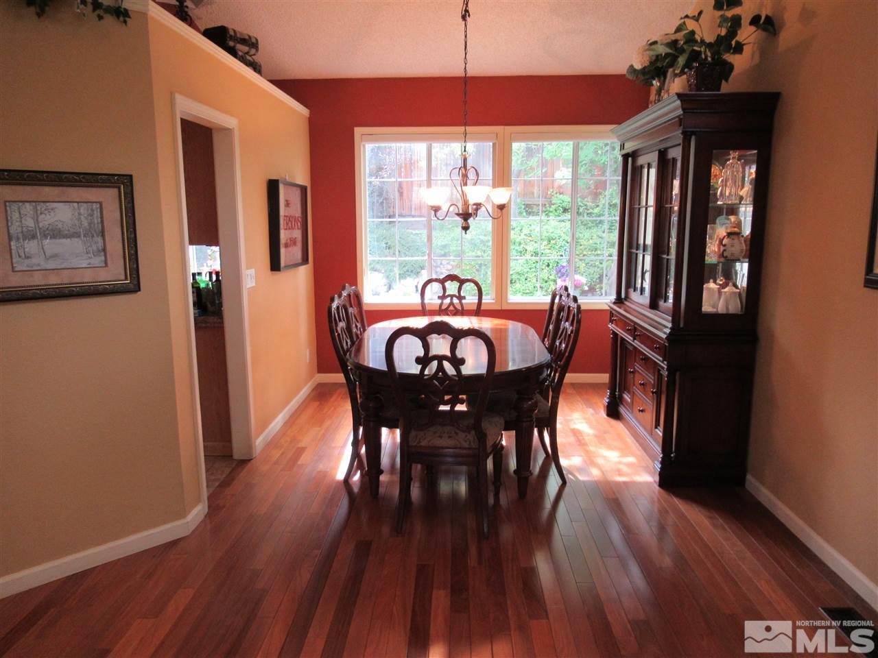 985 Leah Circle Reno, NV 89511 - Photo 5 of 25 Photo 5