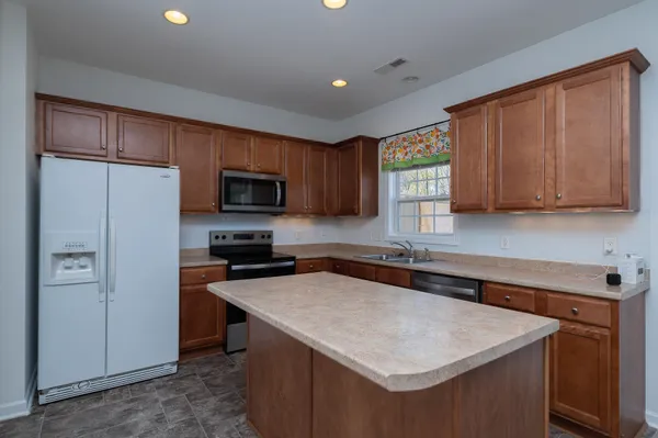 $305,000 | 815 Bayshore Lane, Moore, SC 29369