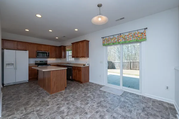 $305,000 | 815 Bayshore Lane, Moore, SC 29369