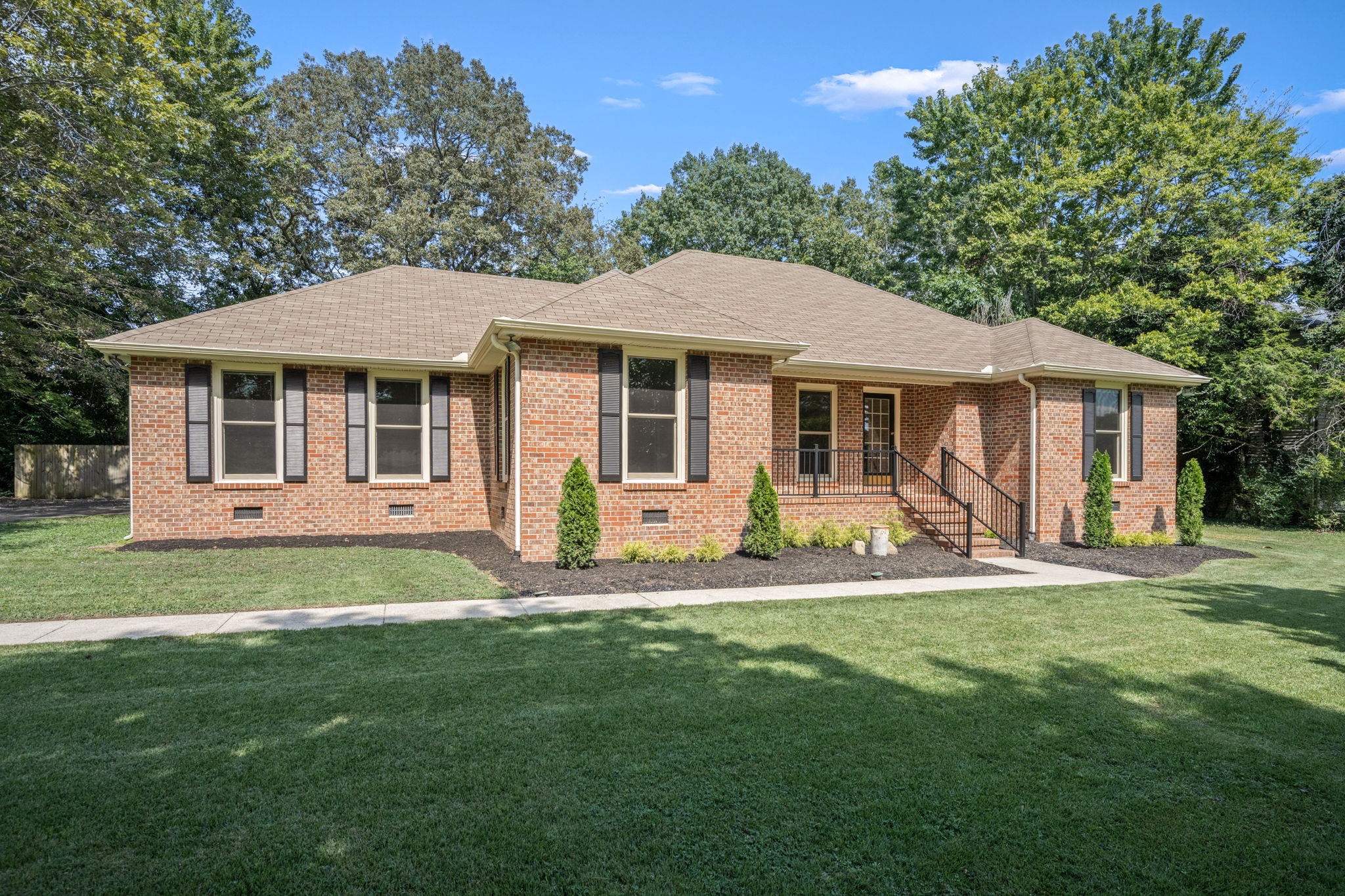 115 Breckenridge Road Tullahoma, TN 37388 - Photo 3 of 42 Gallery Image 3