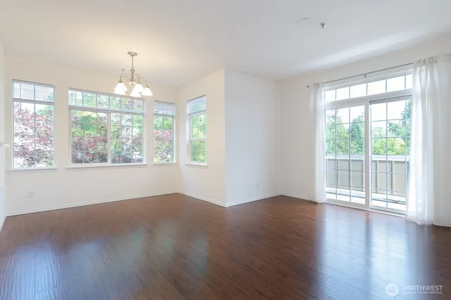 $568,000 | 1855 Trossachs Boulevard Southeast, Unit 205, Sammamish, WA 98075