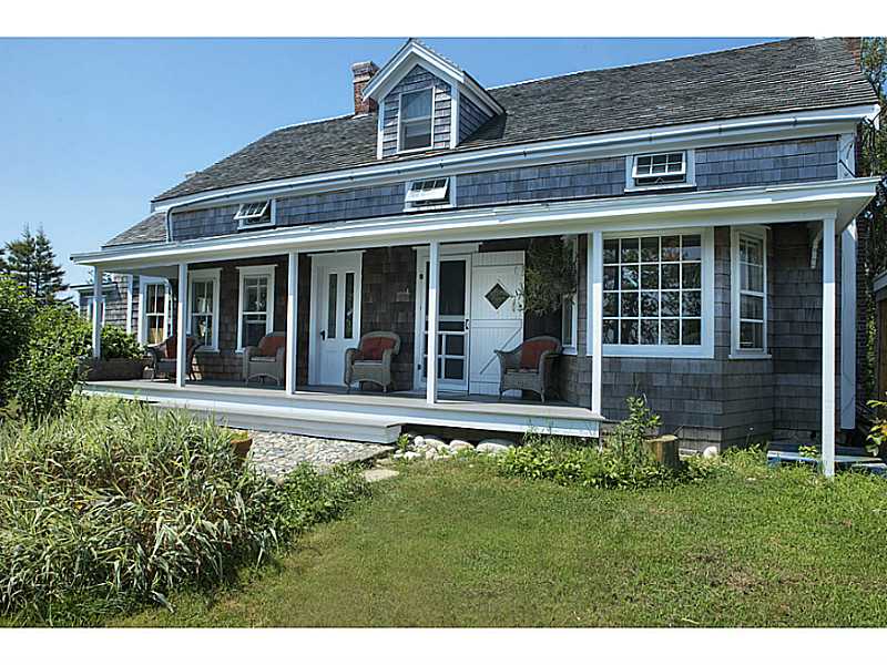 538 Center Road Block Island, RI 02807 - Photo 1 of 25 Exterior Front. Spacious 1875 Victorian home sits on one acre boasting of 14 rooms; dining room, sitting room, 3 bathrooms & 1st floor master bedroom. Includes separate workshop and guest cottage with loft. Lovely view over island to ocean from large front porch.