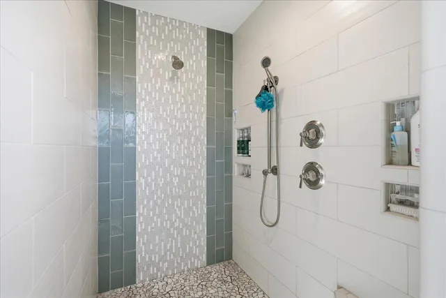 $1,250,000 | 1650 Waters Edge Drive, New Richmond, WI 54017