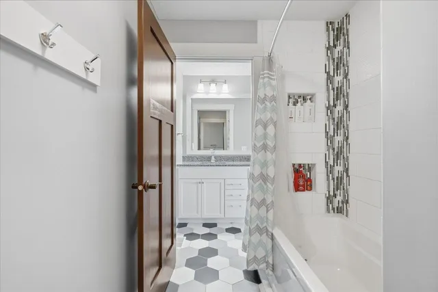 $1,250,000 | 1650 Waters Edge Drive, New Richmond, WI 54017