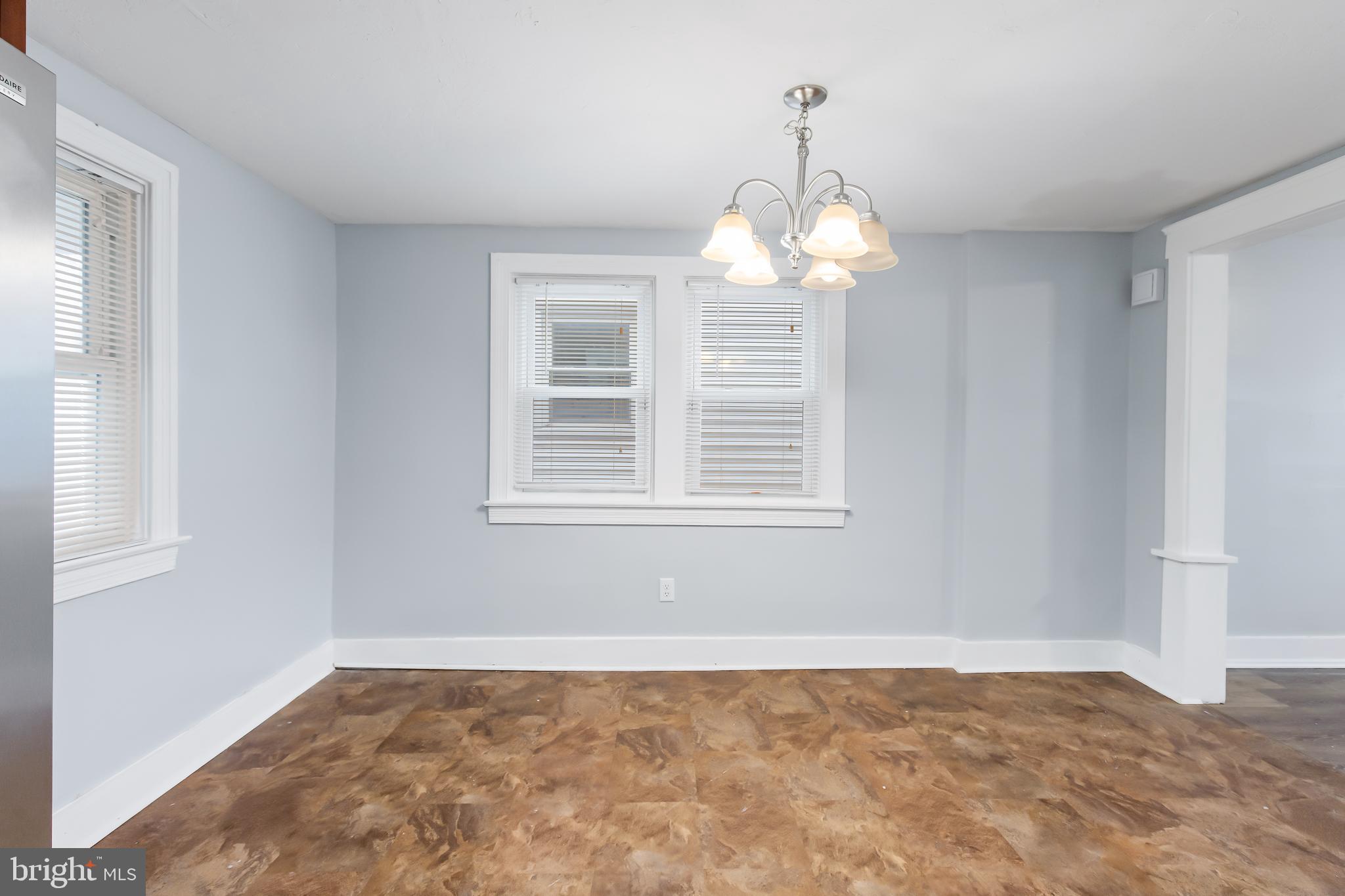 332 Springdale Road York, PA 17403 - Photo 13 of 39 Gallery Image 13