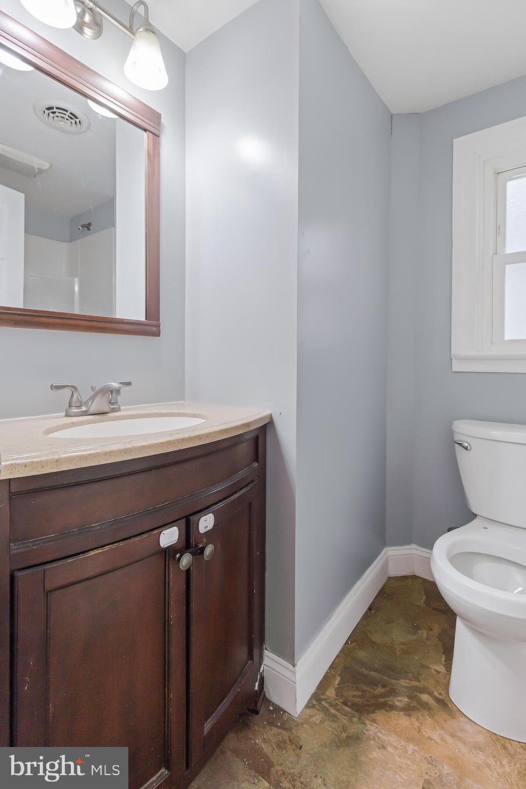 332 Springdale Road York, PA 17403 - Photo 23 of 39 Gallery Image 23