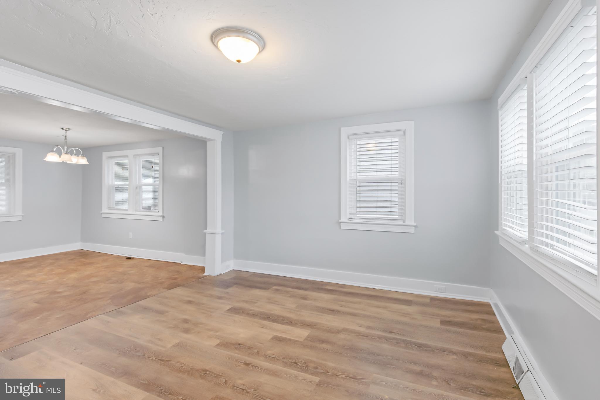 332 Springdale Road York, PA 17403 - Photo 9 of 39 Gallery Image 9