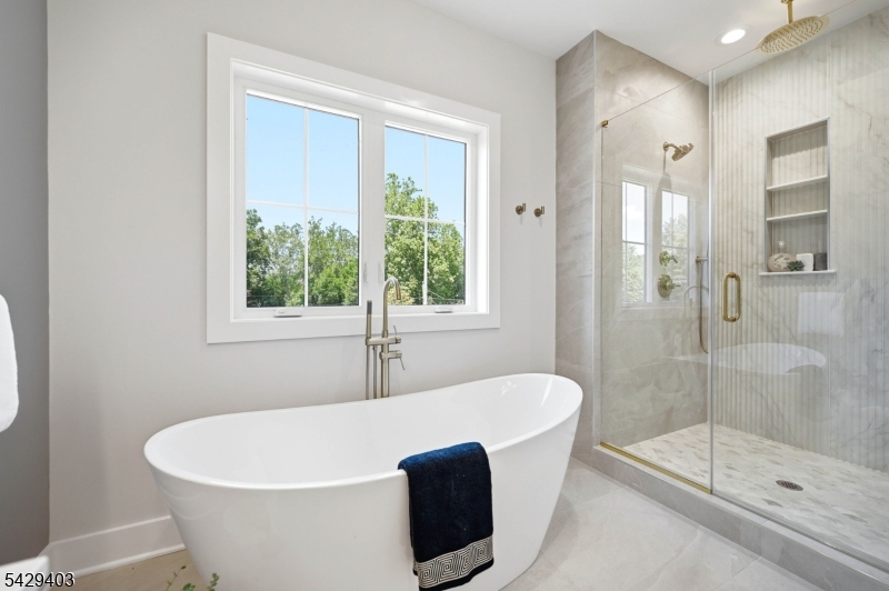 11 Rale Terrace Livingston, NJ 07039 - Photo 16 of 30 Gallery Image 16